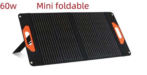 빠른 충전을 위한 60W 태양전지 패널 17.5V/3.4A DC 출력 접이식 디자인