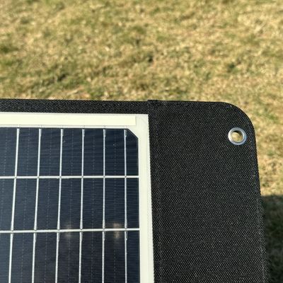빠른 충전을 위한 60W 태양전지 패널 17.5V/3.4A DC 출력 접이식 디자인