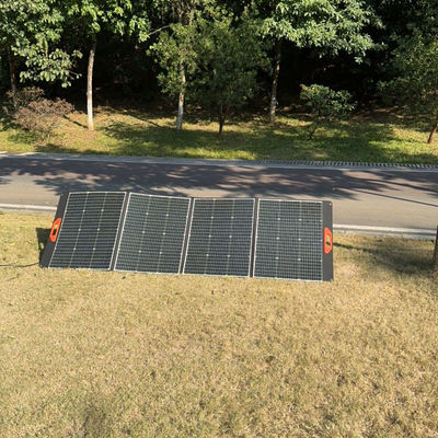 CE 인증을 받은 폴리 크리스탈린 실리콘 패널과 함께 200W 휴대용 PV 전력 시스템 충전기