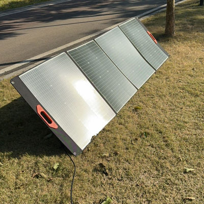 CE 인증을 받은 폴리 크리스탈린 실리콘 패널과 함께 200W 휴대용 PV 전력 시스템 충전기