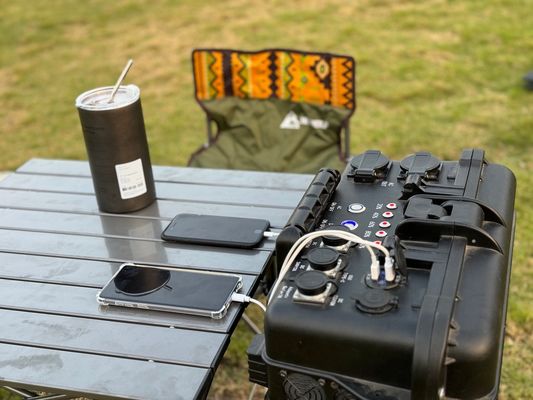 캠핑 배터리 휴대용 발전소 3000W 다중 장면을 사용