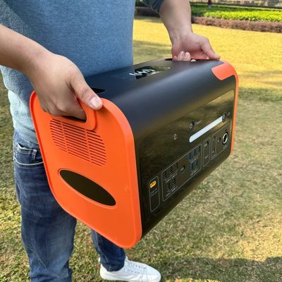 ABS PC 알루미늄 합금 셸 비상 전력 발전소 220V 모바일 발전기 AC 출력