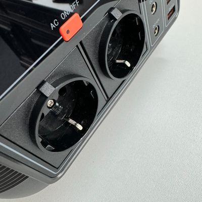 576wh 휴대용 발전소 110V 220V 600W 태양 발전기