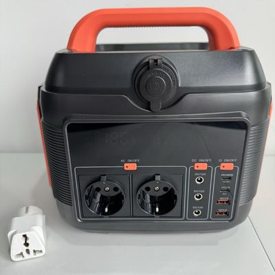 600W AC-DC 모바일 비상 가정용 야외 휴대용 발전소 검은색 태양 발전기