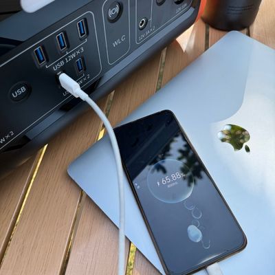 4400W 피크 파워 휴대용 태양 전지 발전기 15W 무선 충전 기술