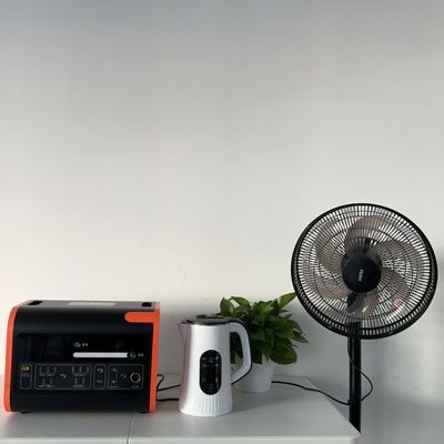 2000W 에너지 저장장치 / 태양 전기 자동차 충전형 휴대용 발전기 AC DC USB 충전 AT22
