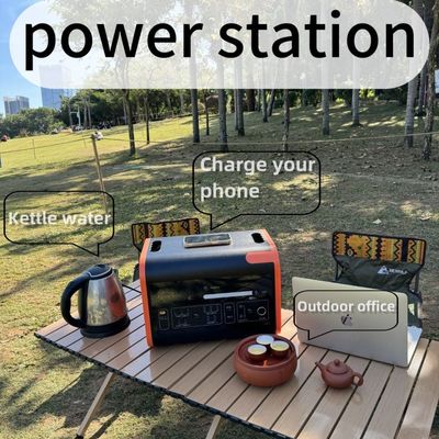 제품 2200W C형 태양광 발전기 3*18W/2*100W 충전시간 90분 휴대용