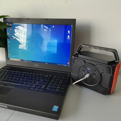 야외 110/220V AC 출력 태양 발전기 200W 전력 용량과 Ec5 출력