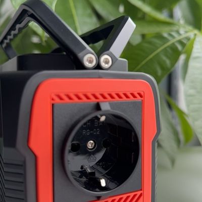 110/220V-50Hz/60Hz AC 출력 캠핑 홈 발전소용 48000mAh 태양 발전기