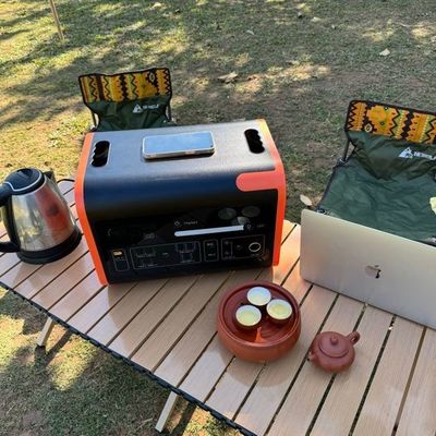 휴대용 캠핑 2200W 발전소 15W 무선 충전 LiFePO4 UPS 태양 전지 패널