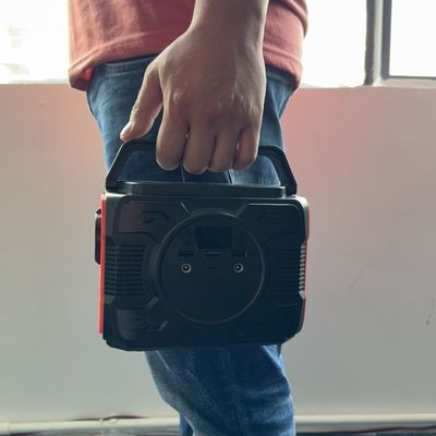 200W 출력 휴대용 태양광 발전소 S2X-173 및 기상 저항성 재료