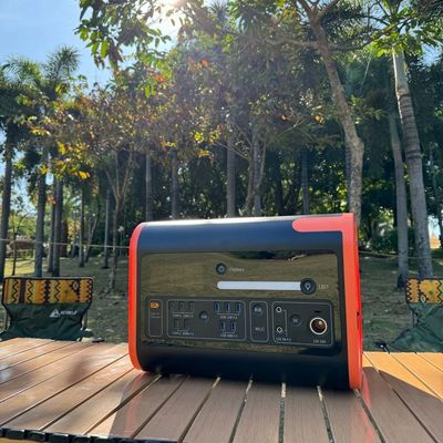 1000W 모바일 발전기 태양전지 충전기 2200W 야외 발전소용 AC 출력 소켓
