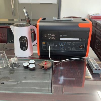 1500W 급충전 600W 휴대용 태양광 에너지 저장 발전기 2200W 발전소