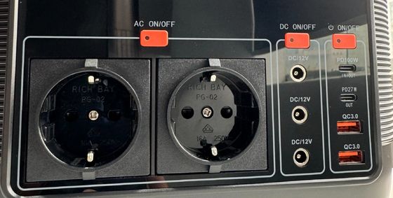 110V/220V 지원 휴대용 발전소 600W/1500W 출력 및 DC 출력 12-13V 10A
