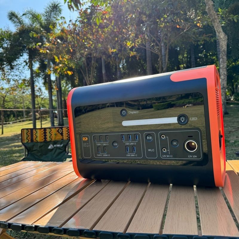 600W 2200W 3000W 태양 발전기 휴대용 발전소 야외 가족 RV 캠핑