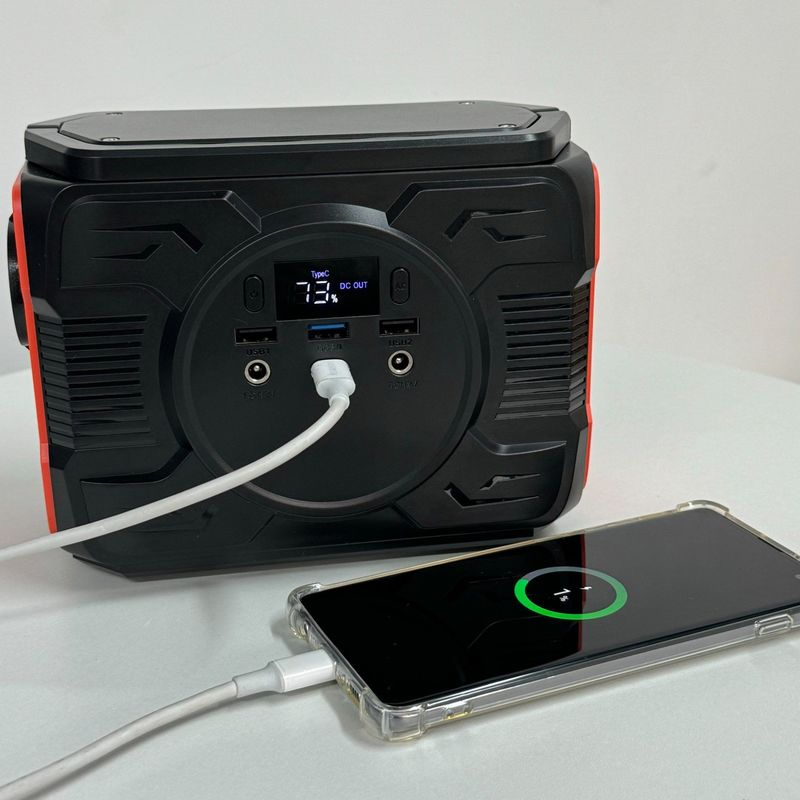 유럽 시장 캠핑 및 비상용 태양광 풍력 발전기 200W 에너지 저장 전력
