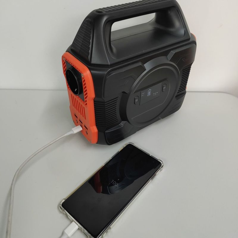 커스터마이징 가능한 300W 288wh 14.4V 20Ah 80000mAh LCD 디스플레이와 함께 휴대용 발전소