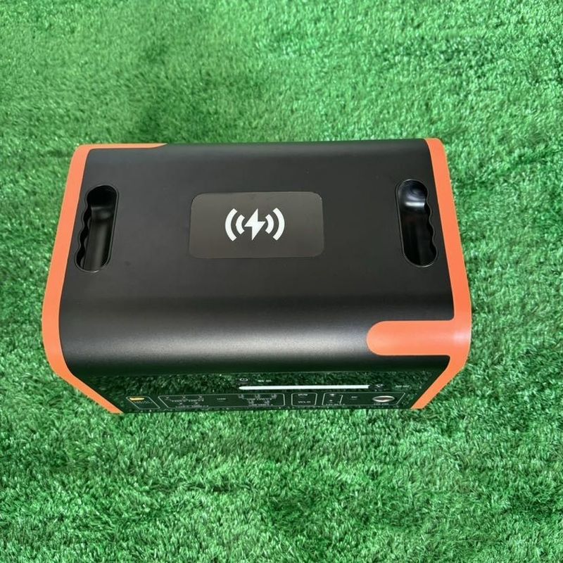 LiFePO4 2200W 무선 충전 휴대용 태양 발전기 야외 비상 발전소